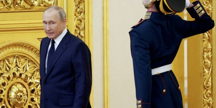 Kafası koparcasına Putin'e selamını çaktı