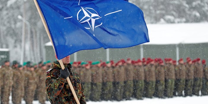 NATO Rusya'yı kuşatmaya başladı