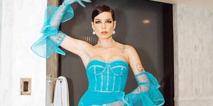 Halsey, Ramazan Bayramı'nı kutladı