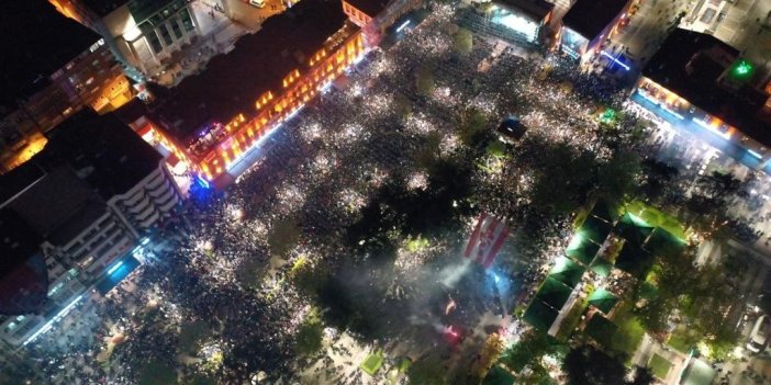 Trabzonspor’un şampiyonluk etkinliğine kaç bin kişinin katıldığı açıklandı
