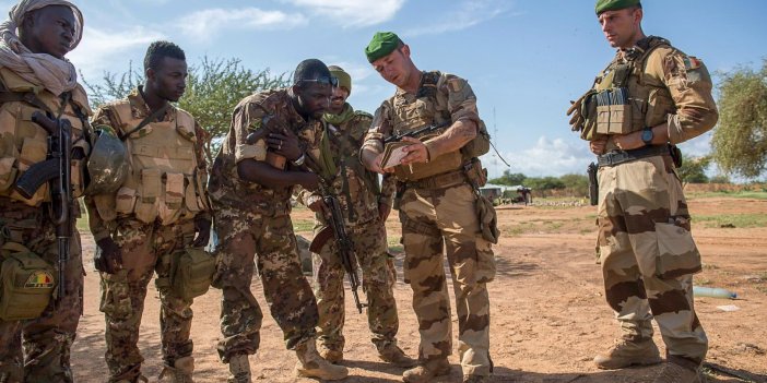 Mali'nin savunma anlaşmalarından çekilmesine Fransa'dan tepki