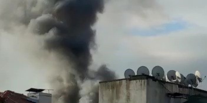  Çatı yangını paniğe neden oldu