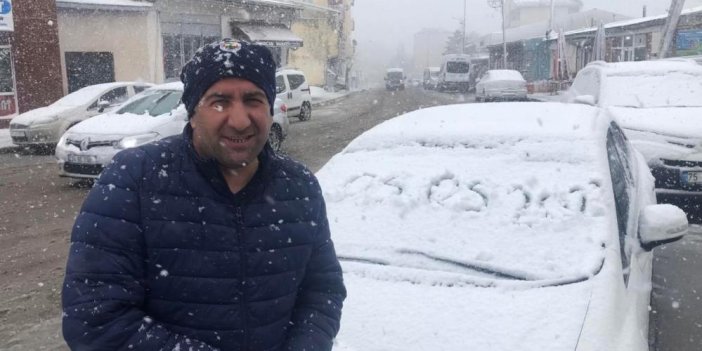 Ardahan'da kar bastırdı göz gözü görmüyor