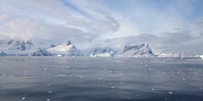 Antarktika'da altında büyük miktarda su bulundu