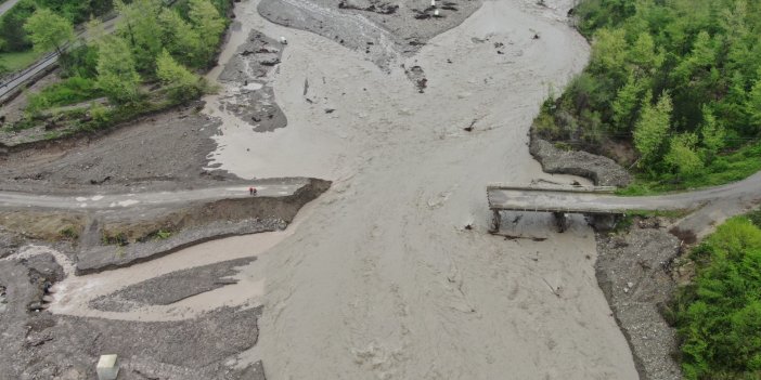 Çatalzeytin'de dere taştı: 6 köprü yıkıldı, 5 köye ulaşım sağlanamıyor