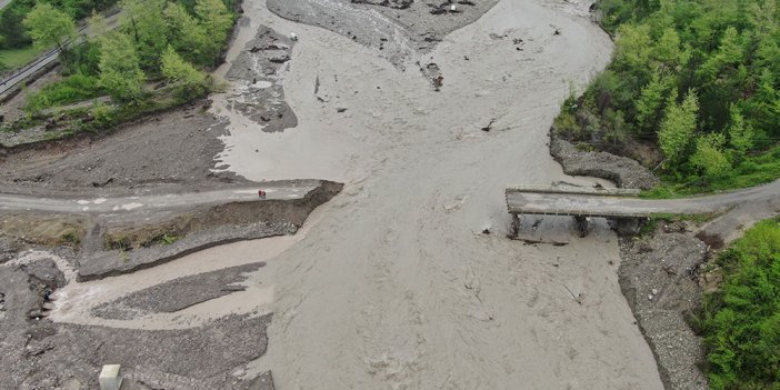 Kastamonu'da üçüncü kez sel felaketi. Dereler taştı köprüler yıkıldı