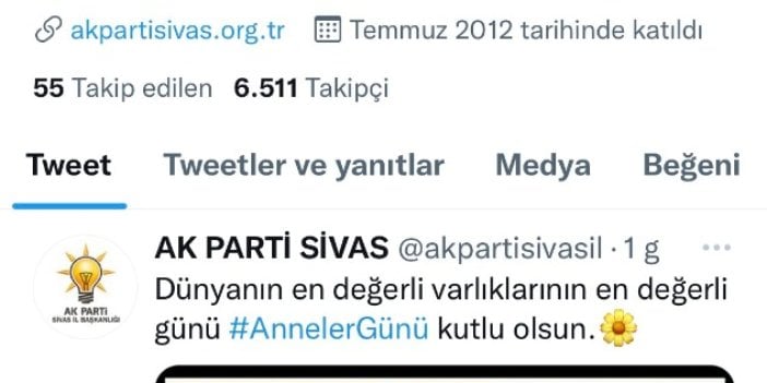 Bir partinin Twitter'da aganigi hesaplarını takip ettiği ortaya çıktı. Zabaha kadar dans dans