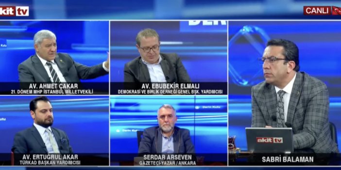 Eski MHP Milletvekili Ahmet Çakar oyuncu Melis Sezen'i kıyafeti üzerinden hedef gösterdi