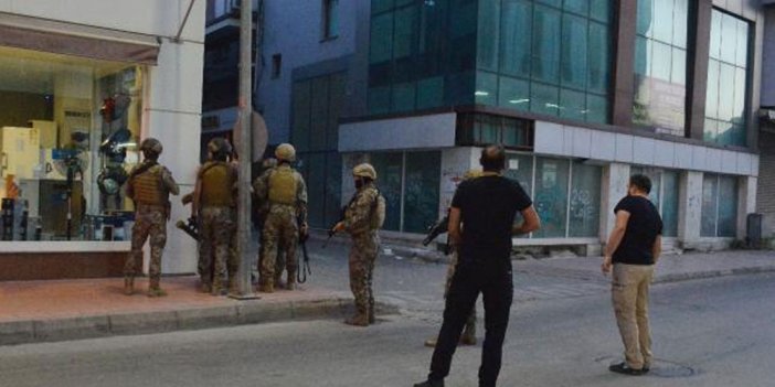 Adana'da şafak operasyonu: 35 gözaltı