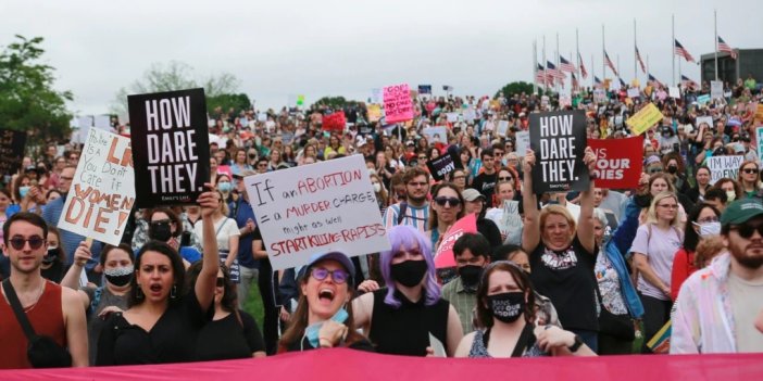 ABD'de binlerce kişi kürtaj hakkı için sokağa çıktı
