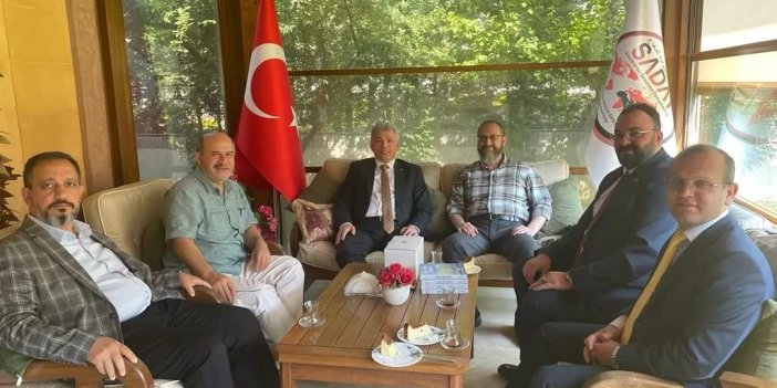 AKP'den CHP'ye SADAT misillemesi. AKP Beylikdüzü İlçe Başkanlığı, SADAT’ı ziyaret etti
