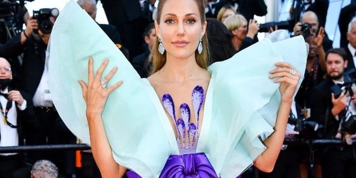 Meryem Uzerli Cannes'da kanatlandı! Kırmızı halıya kıyafetiyle damga vurdu