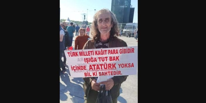 CHP’nin Maltepe mitingine bu pankartla geldi. Herkes “Helal olsun sana'' dedi