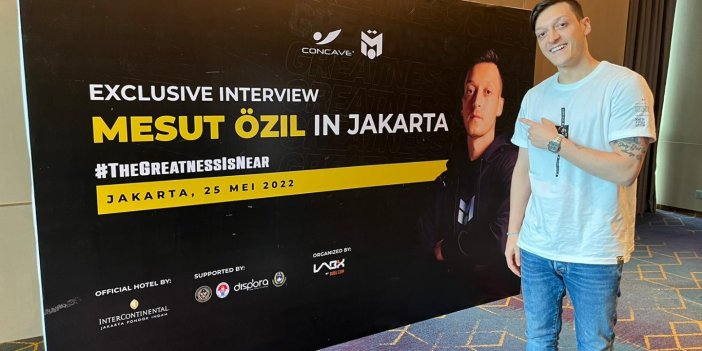 Böylesi ne görüldü ne duyuldu... Mesut Özil'den Endonezya'da dev anlaşma