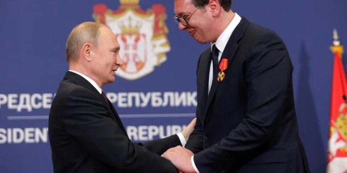 Putin ve Vučić el sıkıştı: Sırbistan üç yıl daha Rus gazı satın alacak