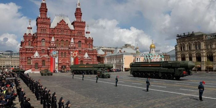 Putin’den dünyaya gözdağı. Kıtalararası balistik füzesini denedi