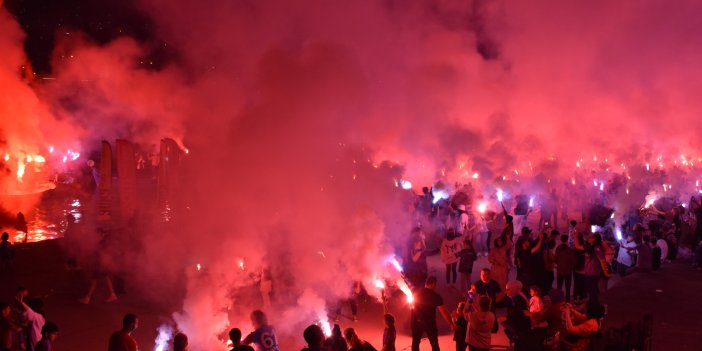Trabzonspor taraftar dernekleri şampiyonluk kutlamalarını sürdürüyor