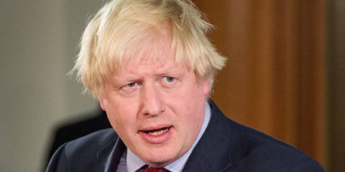 Başbakan Johnson'ın koltuğu tehlikede! İngiltere'de kritik saatler