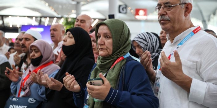 İstanbul Havalimanı'ndan ilk hac kafilesi uğurlandı