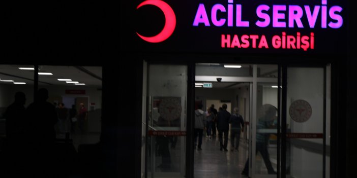 Erzincan'da gıda zehirlenmesi: 81 öğrenci hastaneye kaldırıldı