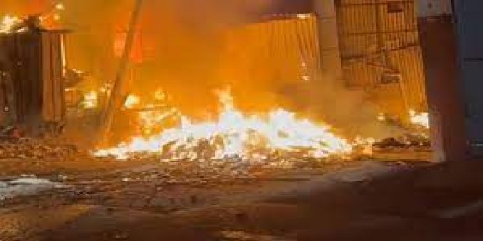 Sultangazi’de polisaj dükkanında yangın