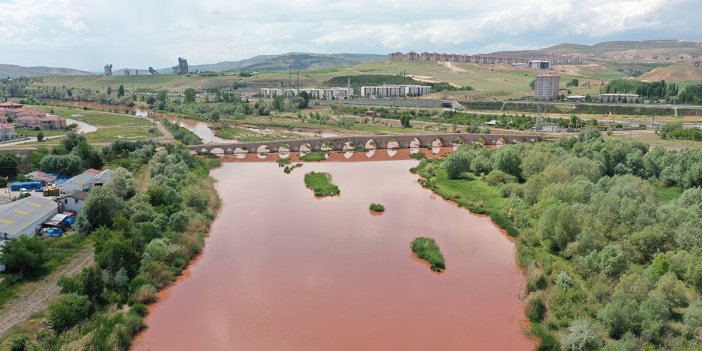 Türkiye'nin en uzun nehri Kızılırmak, adı gibi akmaya başladı