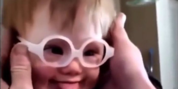 Taktıkları gözlük ile dünyayı ilk kez gören çocukların mutluluğu kameraya böyle yansıdı