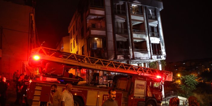 Esenyurt’ta çıkan yangında 4 katlı bina kullanılmaz hale geldi