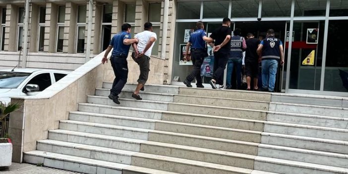 Adana'da araçlarda hırsızlık yapan şahıslar yakalandı