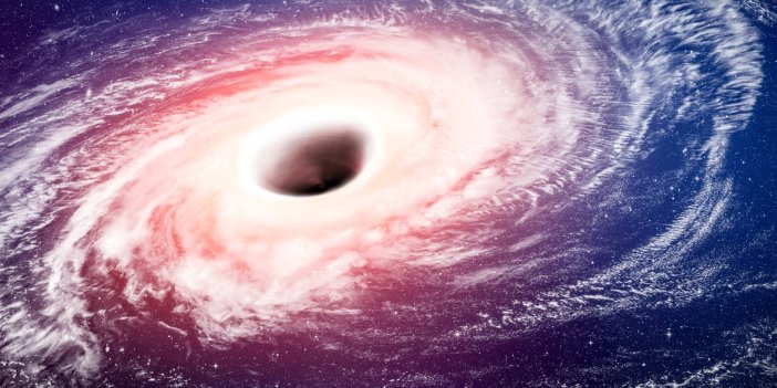 En hızlı büyüyen karadelik tespit edildi: Şu anda Dünya'yı yutabilecek boyutta
