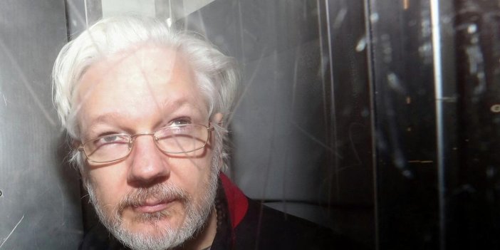 İngiltere türlü türlü gizi belgeleri ifşa eden WikiLeaks’in kurucusunu ABD’ye iade ediyor