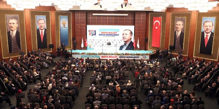 AKP’nin Kızılcahamam kampı karıştı. Bakanlar ile milletvekilleri birbirine girdi