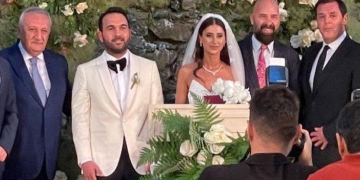 Mehmet Ağar nikah şahidi oldu | Aylar sonra Arda Turan'ın kardeşinin düğününde ortaya çıktı