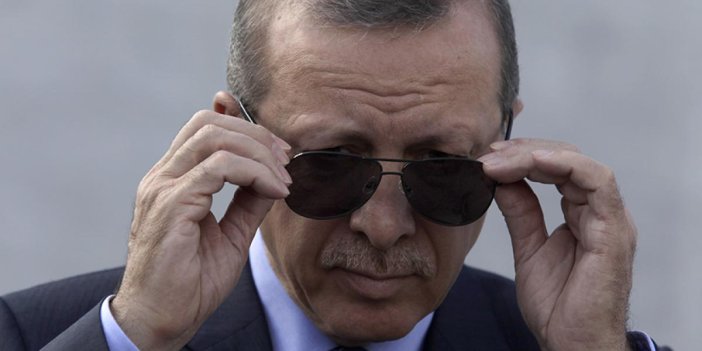 Erdoğan, Erdoğan'ın maaşına yüzde 40,4 zam yaptı. 100 bin liradan 141 bin liraya çıktı. Özgür Özel açıkladı
