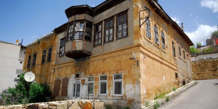 Bayburt Merkez’de icradan satılık köy evi