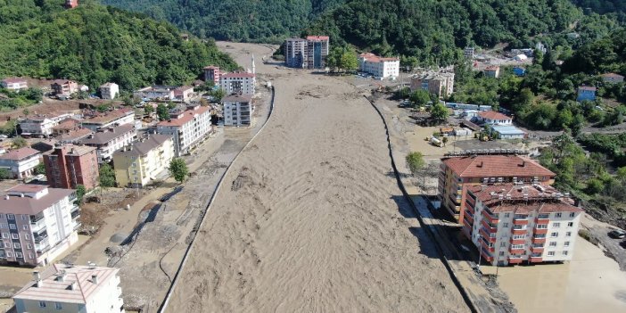 Batı Karadeniz'i sel vurdu: Köprüler yıkıldı, ev ve yolları su bastı
