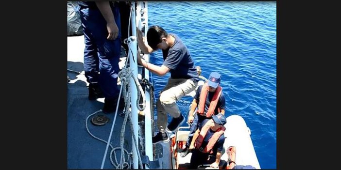 İzmir'de Yunanistan'ın ittiği 154 kaçak göçmen kurtarıldı