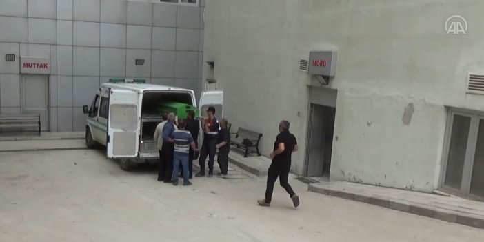 Tokat'ta minibüs kazasında hayatını kaybedenlerin cenazesi hastane morguna kaldırıldı