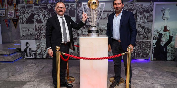 Trabzonspor'un şampiyonluk kupasına ziyaretçi akını