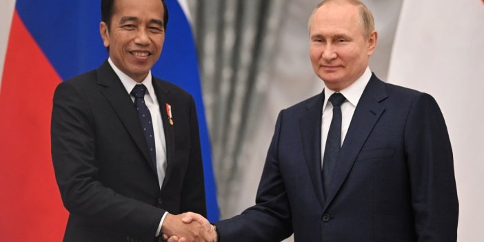 Endonezya Devlet Başkanı Widodo Zelenskiy’nin mesajını Putine iletti