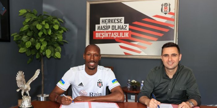 Beşiktaş, Atiba'yı resmen açıkladı