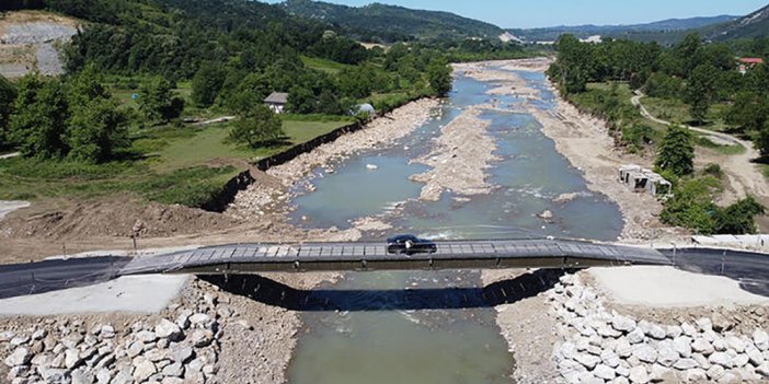 Bartın'da MSB'nin kurduğu geçici köprü ulaşıma açıldı