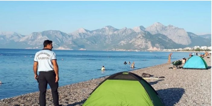 Antalya'da sahile kurulan kamp çadırları kaldırıldı 