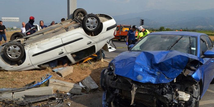 Bayram kana bulandı. Manisa’da trafik kazası 3 ölü, 2 yaralı