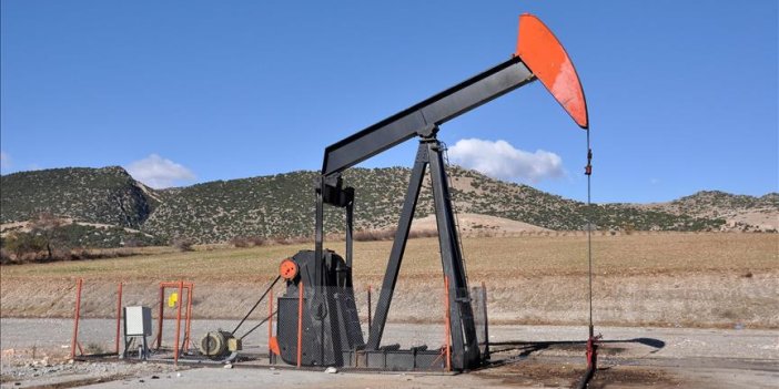 Brent petrolün varil fiyatı yüzde 5'e yakın geriledi