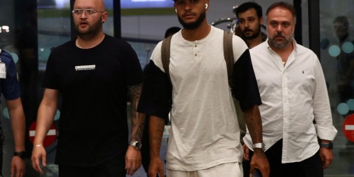 Fenerbahçe'nin yeni transferi King, İstanbul'a indi: İşte ilk sözleri