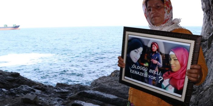 6 yıldır sokak sokak kaybolan kızını arıyor