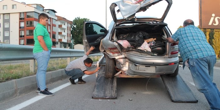 Bayburt’ta iki otomobil çarpıştı. 5 yaralı  