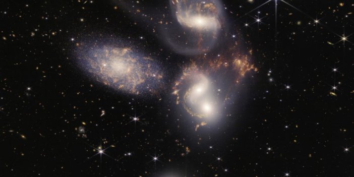 James Webb Uzay Teleskobu yeni fotoğraflar yayınladı: Tam bir görsel şölen