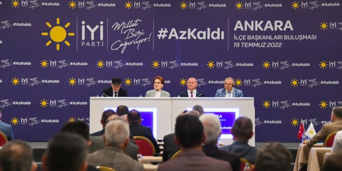 Akşener İYİ Parti’nin İç Anadolu Bölgesi ilçe başkanlarıyla buluştu